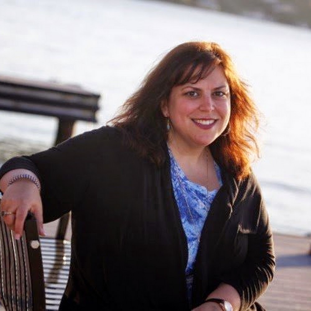 Meet your Posher, Esther